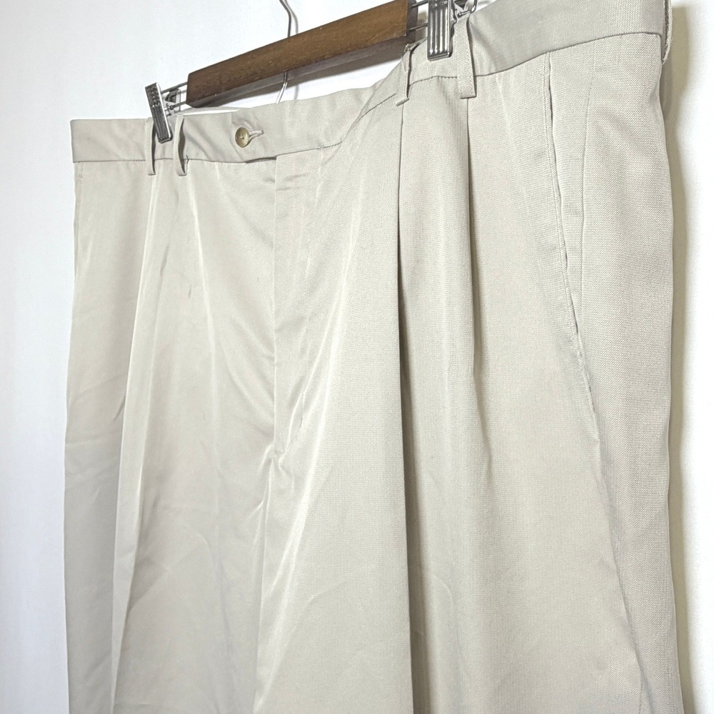 Cutter & Buck Mens 46 Khaki Beige DryTec Luxe Pleated Herringbone Pants BCB09761